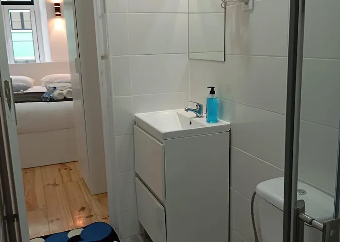 Apartamento Bernardim Ribeiro - 1ª Andar *